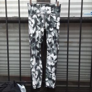 SOLD lululemon pattern leggings with mesh